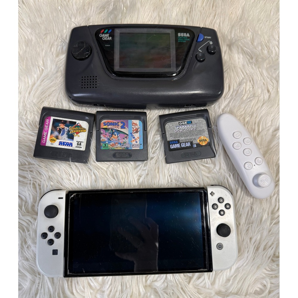 Sega Game Gear Bundle 3 Games Nintendo Switch White Joy-Con VR Remote Lot